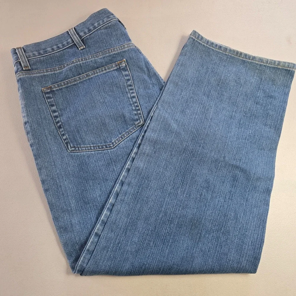 Calvin Klein Jeans Men's 38 x 31 Blue Medium Wash Straight Leg Relaxed Fit